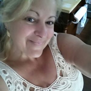 Meet your Posher, Pamela